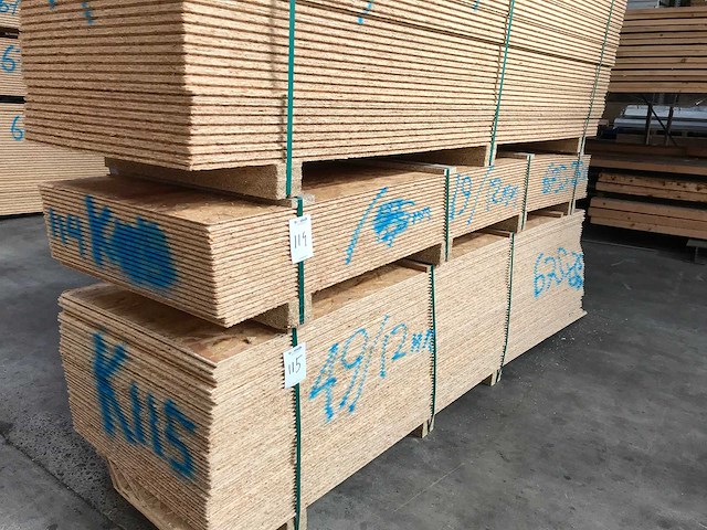 Osb platen 12mm 2500x675mm (19x) - afbeelding 1 van  3