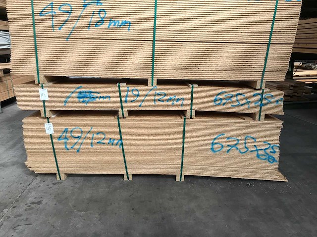 Osb platen 12mm 2500x675mm (19x) - afbeelding 2 van  3