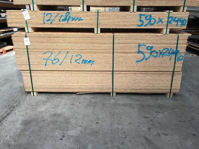 Osb platen 12mm 590x2440mm (152x) - afbeelding 2 van  5