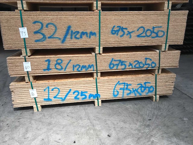 Osb platen 12mm 675x2050mm (18x) - afbeelding 2 van  3