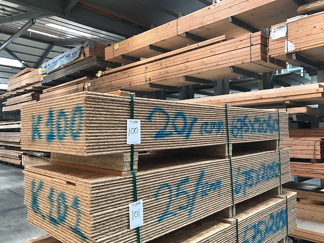 Osb platen 12mm 675x2050mm (20x) - afbeelding 1 van  3