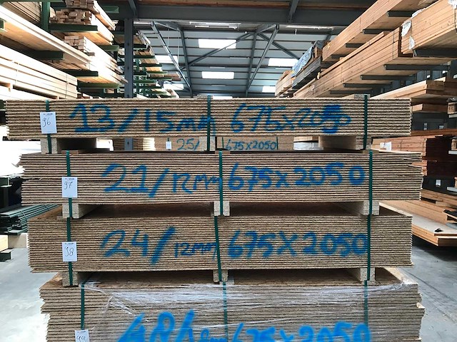 Osb platen 12mm 675x2050mm (21x) - afbeelding 2 van  4