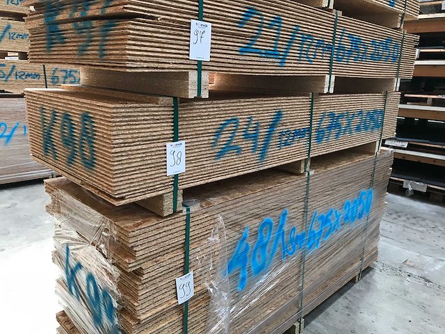 Osb platen 12mm 675x2050mm (24x) - afbeelding 1 van  3