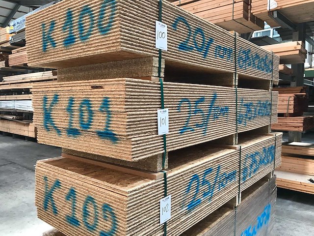 Osb platen 12mm 675x2050mm (25x) - afbeelding 1 van  3