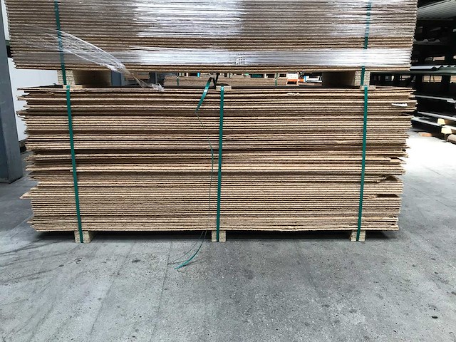 Osb platen 12mm 675x2050mm (66x) - afbeelding 4 van  4