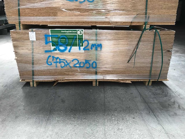Osb platen 12mm 675x2050mm - afbeelding 2 van  3