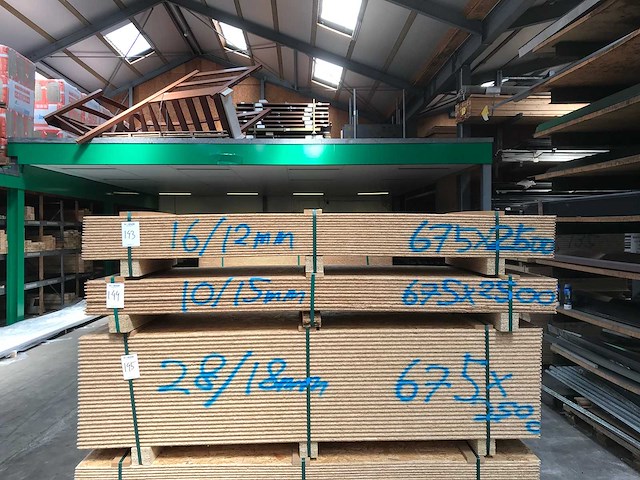 Osb platen 12mm 675x2500mm (12x) - afbeelding 2 van  2
