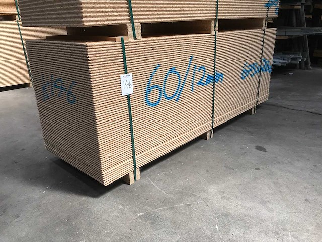 Osb platen 12mm 675x2500mm (60x) - afbeelding 1 van  3