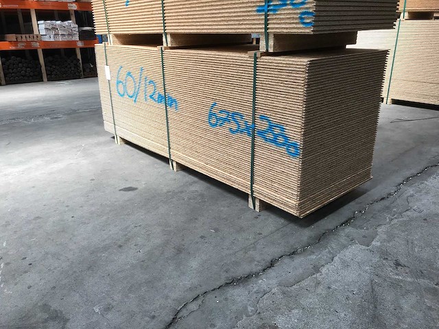 Osb platen 12mm 675x2500mm (60x) - afbeelding 3 van  3
