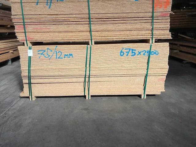 Osb platen 12mm 675x2500mm (74x) - afbeelding 2 van  4