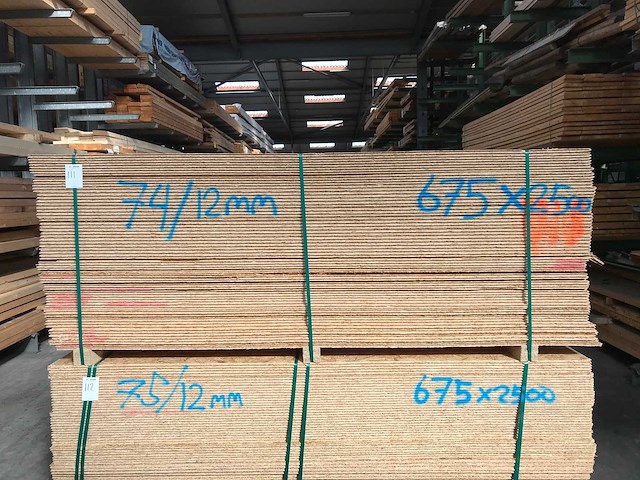 Osb platen 12mm 675x2500mm (74x) - afbeelding 1 van  2