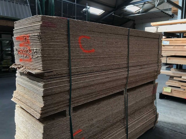 Osb platen 12mm 675x2500mm (74x) - afbeelding 2 van  2