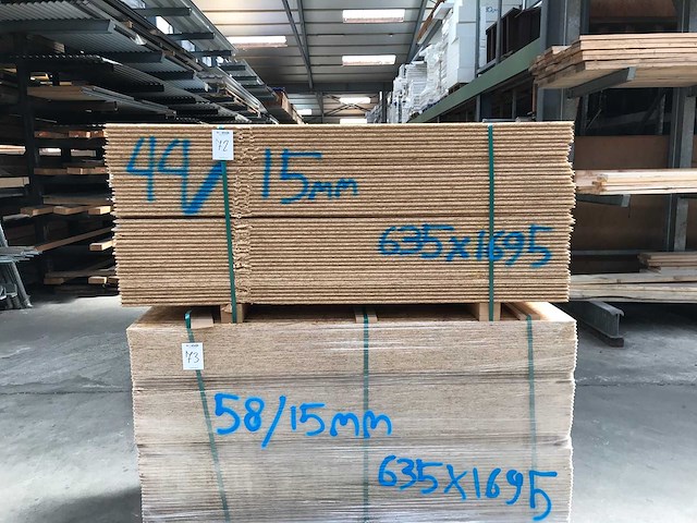 Osb platen 15mm 635x1690mm (44x) - afbeelding 2 van  4