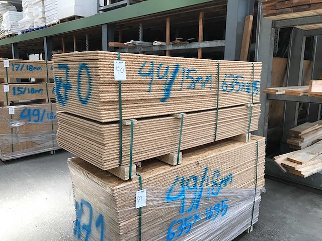 Osb platen 15mm 635x1690mm (49x) - afbeelding 1 van  4