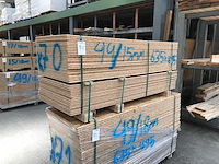 Osb platen 15mm 635x1690mm (49x) - afbeelding 1 van  4