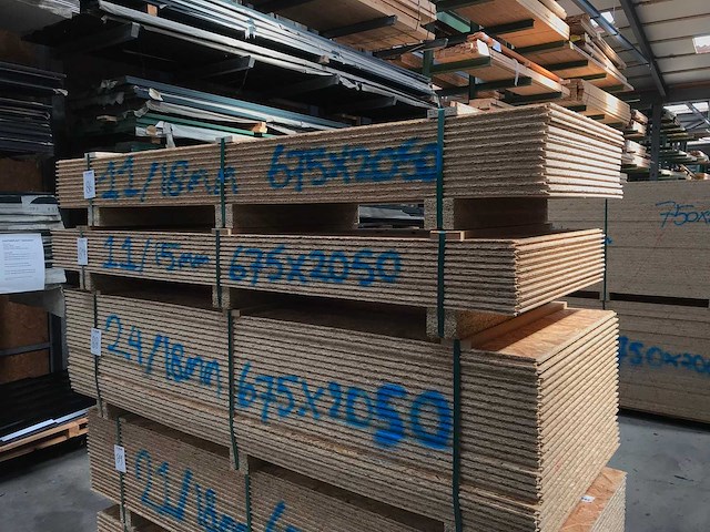Osb platen 15mm 675x2050mm (11x) - afbeelding 3 van  3