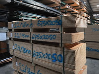 Osb platen 15mm 675x2050mm (11x) - afbeelding 3 van  3