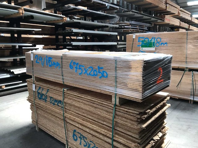 Osb platen 15mm 675x2050mm (24x) - afbeelding 3 van  3