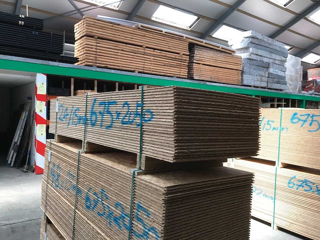Osb platen 15mm 675x2050mm (24x) - afbeelding 2 van  2