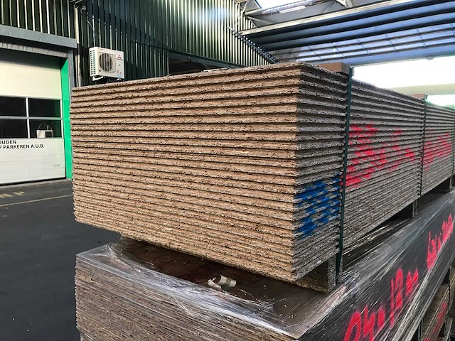 Osb platen 15mm 675x2050mm (25x) - afbeelding 3 van  3