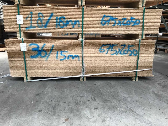 Osb platen 15mm 675x2050mm (36x) - afbeelding 2 van  4