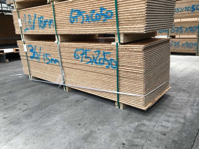Osb platen 15mm 675x2050mm (36x) - afbeelding 3 van  4