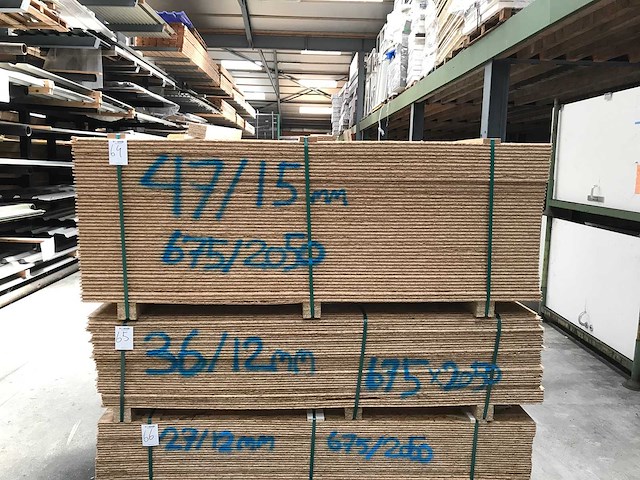 Osb platen 15mm 675x2050mm (47x) - afbeelding 2 van  4