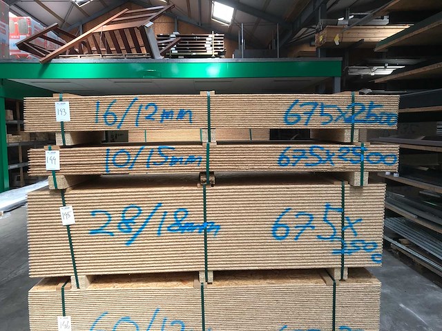 Osb platen 15mm 675x2500mm (10x) - afbeelding 2 van  3