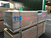 Osb platen 15mm 675x2500mm (40x) - afbeelding 1 van  3