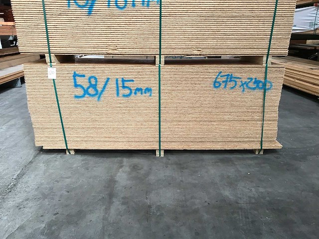 Osb platen 15mm 675x2500mm (58x) - afbeelding 2 van  3