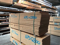 Osb platen 15mm 675x2500mm (58x) - afbeelding 2 van  4