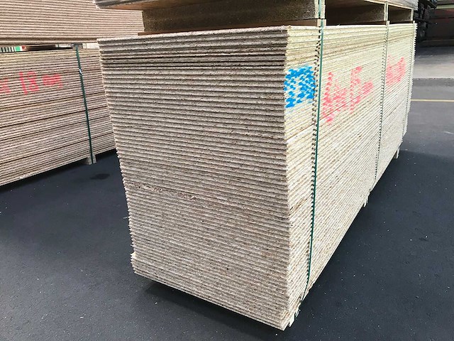 Osb platen 15mm 675x2500mm (64x) - afbeelding 3 van  3