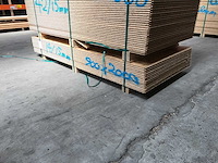 Osb platen 15mm 900x2000mm (14x) - afbeelding 3 van  4