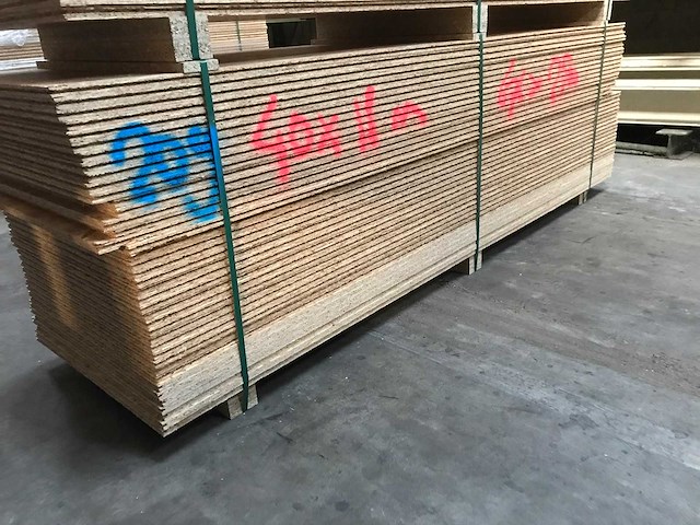 Osb platen 16mm 675x2500mm (40x) - afbeelding 1 van  3