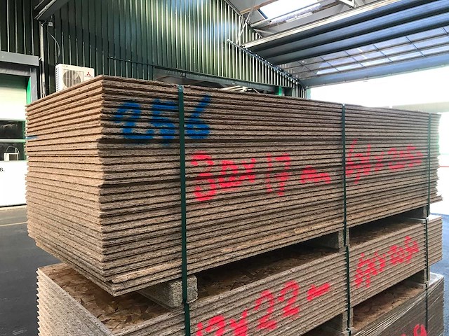 Osb platen 17mm 676x2050mm (30x) - afbeelding 1 van  2