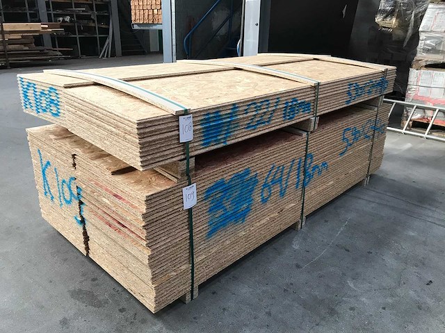 Osb platen 18mm 590x2440mm (22x) - afbeelding 1 van  3