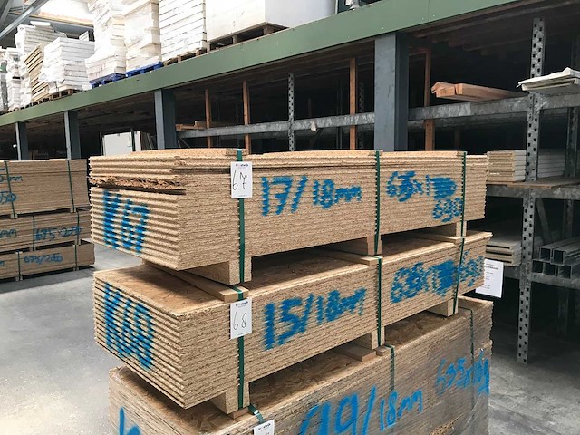 Osb platen 18mm 635x1690mm (17x) - afbeelding 1 van  3