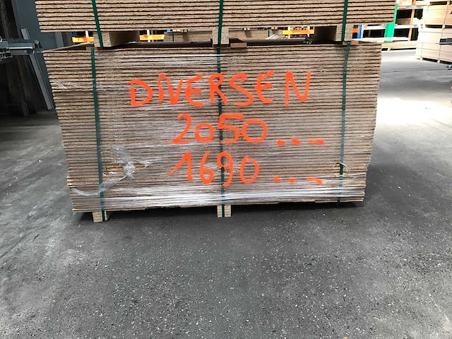Osb platen 18mm 635x1690mm (49x) - afbeelding 3 van  3