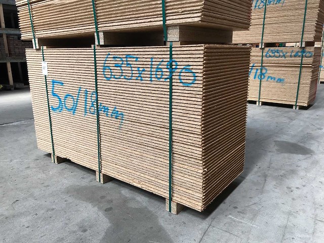 Osb platen 18mm 635x1690mm (50x) - afbeelding 3 van  4