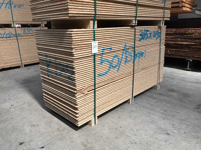Osb platen 18mm 635x1690mm (50x) - afbeelding 1 van  4