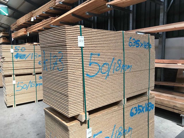 Osb platen 18mm 635x1690mm (50x) - afbeelding 1 van  4