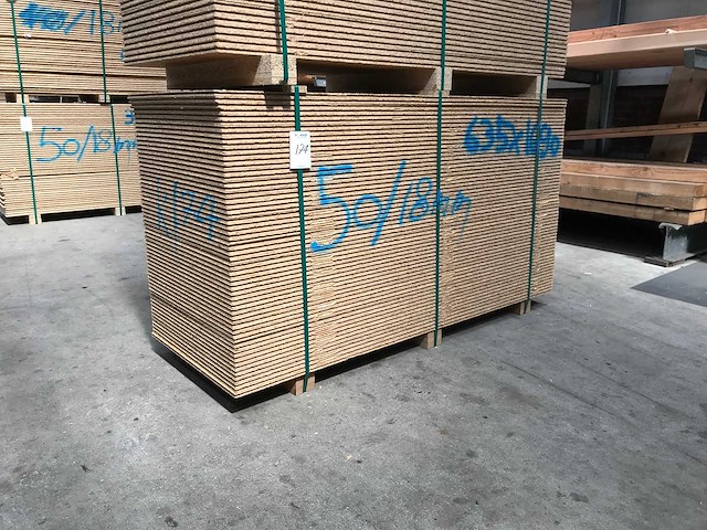 Osb platen 18mm 635x1690mm (50x) - afbeelding 1 van  3