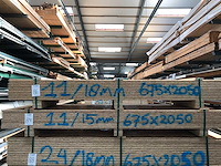 Osb platen 18mm 675x2050mm (11x) - afbeelding 1 van  2