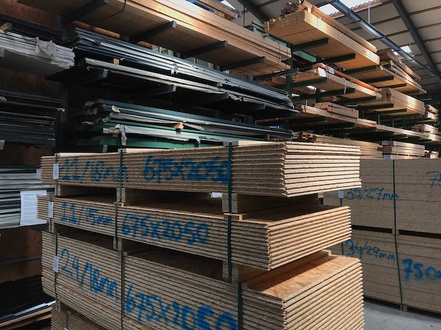 Osb platen 18mm 675x2050mm (11x) - afbeelding 2 van  2