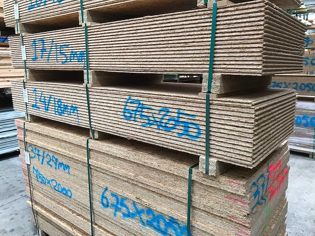 Osb platen 18mm 675x2050mm (14x) - afbeelding 3 van  3