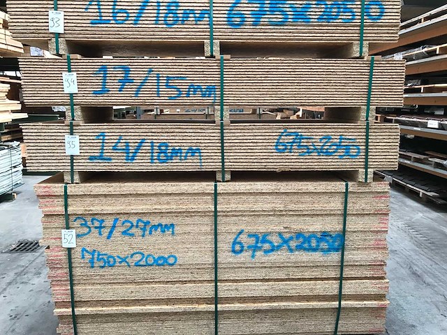 Osb platen 18mm 675x2050mm (14x) - afbeelding 1 van  1