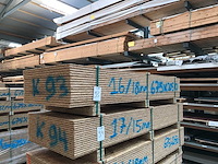 Osb platen 18mm 675x2050mm (16x) - afbeelding 1 van  3