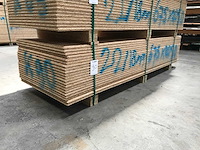 Osb platen 18mm 675x2050mm (22x) - afbeelding 1 van  3