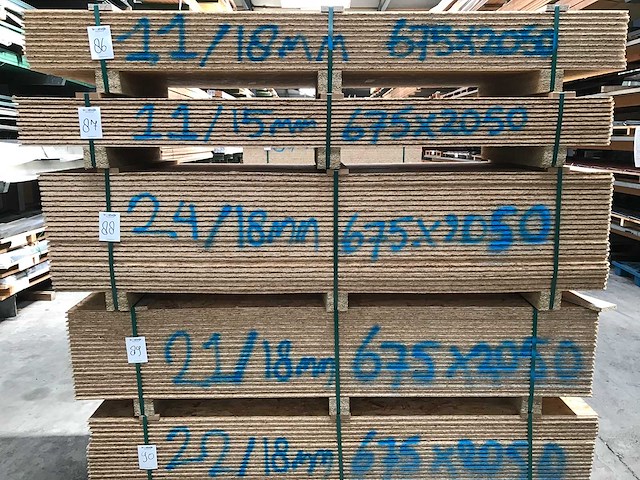 Osb platen 18mm 675x2050mm (24x) - afbeelding 2 van  3