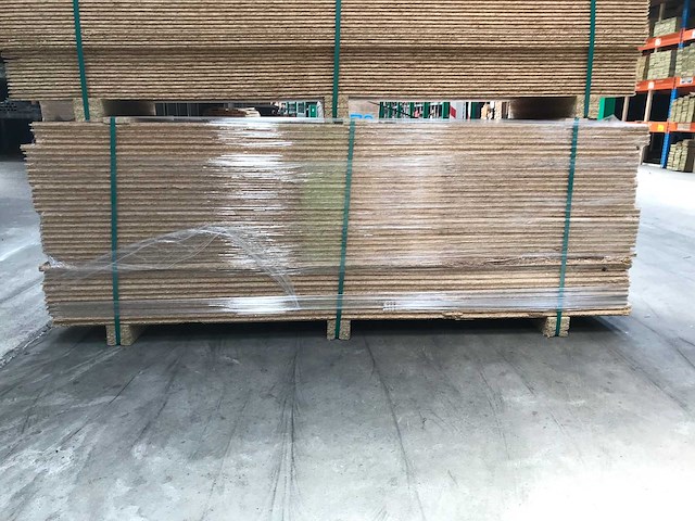 Osb platen 18mm 675x2050mm (37x) - afbeelding 4 van  4